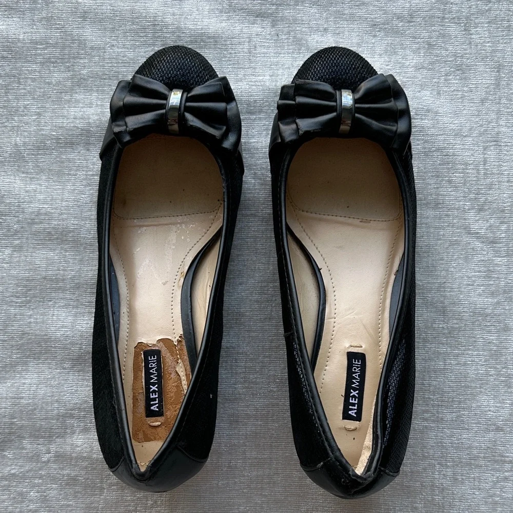 Alex Marie Black Flats with Bow Detail (8.5)
